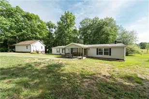 5925 Bob's Lake Rd, Hamptonville, NC 27020 - Photo 2