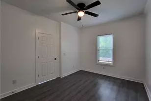 1016 Caldwell St, Greensboro, NC 27406 - Photo 16