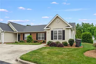 3670 Rock Meadow Cir, High Point, NC 27265 - Photo 2