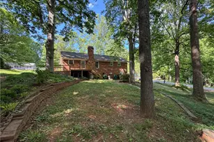 910 Forestglen Dr, Winston-Salem, NC 27103 - Photo 12