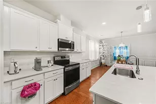 14204 Southbridge Forest Dr, Charlotte, NC 28273 - Photo 6