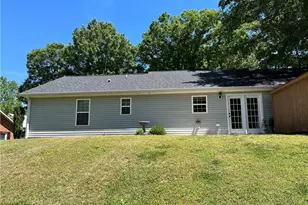 188 W Church St, Mocksville, NC 27028 - Photo 2