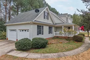 2766 Briaroak Dr, Climax, NC 27233 - Photo 2
