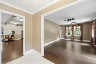 2007 Sunnybrook Dr, Burlington, NC 27215 - Photo 8