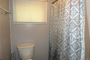 1220 Lake Drive 9, Lexington, NC 27292 - Photo 12