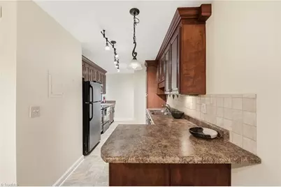 1514 Benjamin Parkway #A, Greensboro, NC 27408 - Photo 6