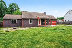 2442 Hoskins Rd, Burlington, NC 27215 - Photo 2