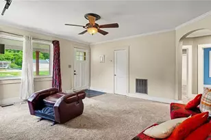 2442 Hoskins Rd, Burlington, NC 27215 - Photo 6