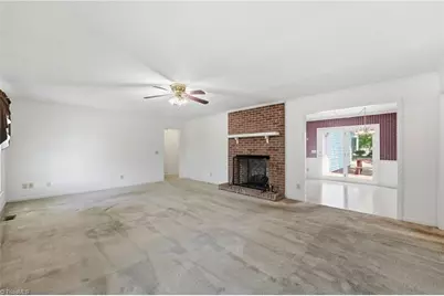 423 Wildwood Lane, Graham, NC 27253 - Photo 2