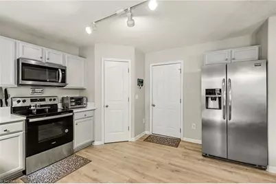 830 Leach Avenue, Thomasville, NC 27360 - Photo 14
