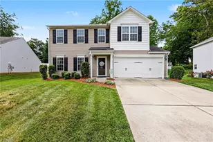 830 Leach Ave, Thomasville, NC 27360 - Photo 2