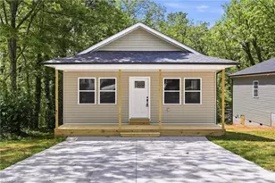 418 Bristol St, Lexington, NC 27292 - Photo 2