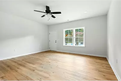 458 Sanford Avenue, Mocksville, NC 27028 - Photo 4