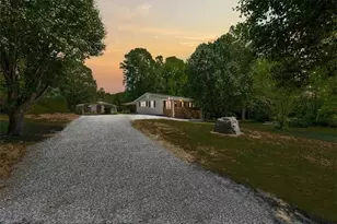 4603 Moffitt Mill Rd, Ramseur, NC 27316 - Photo 2