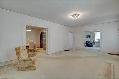 1518 Cloverdale Avenue, Winston-Salem, NC 27104 - Photo 4