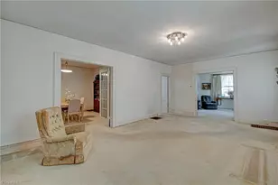 1518 Cloverdale Ave, Winston-Salem, NC 27104 - Photo 4