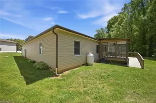 1112 Eaton Pl Ct, Yadkinville, NC 27055 - Photo 34