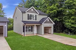 460 Sanford Ave, Mocksville, NC 27028 - Photo 2