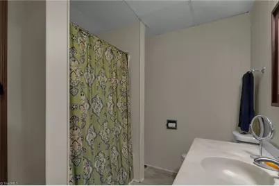 1715 Buena Vista Road, Winston-Salem, NC 27104 - Photo 36