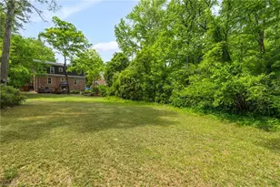 625 Scott Ave, Greensboro, NC 27403 - Photo 32