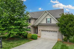 37 Wexford Cir, Thomasville, NC 27360 - Photo 2
