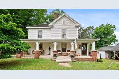 216 W 2nd Street, Denton, NC 27239 - Photo 2