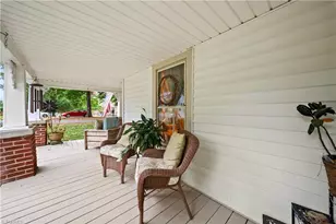216 W 2nd St, Denton, NC 27239 - Photo 4