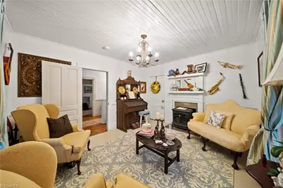 216 W 2nd Street, Denton, NC 27239 - Photo 16