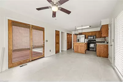 537 N Gurney Street, Burlington, NC 27215 - Photo 12