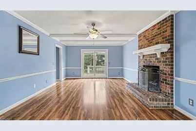 537 N Gurney Street, Burlington, NC 27215 - Photo 4