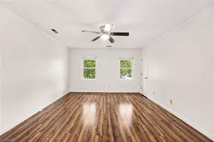 537 N Gurney St, Burlington, NC 27215 - Photo 18