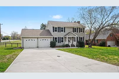 537 N Gurney Street, Burlington, NC 27215 - Photo 2