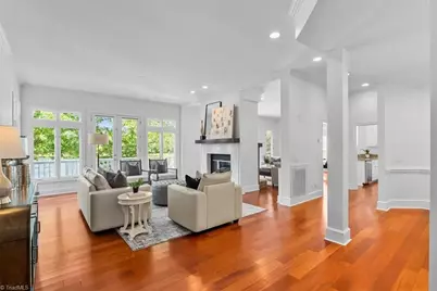 81002 Alexander, Chapel Hill, NC 27517 - Photo 6