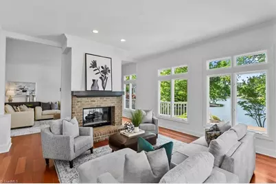 81002 Alexander, Chapel Hill, NC 27517 - Photo 14