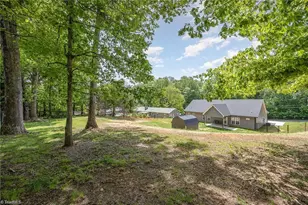 429 Winchester Dr, King, NC 27021 - Photo 6