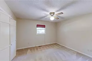 859 Lakeview Dr, Thomasville, NC 27360 - Photo 28