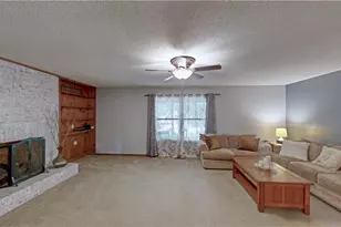 859 Lakeview Dr, Thomasville, NC 27360 - Photo 12