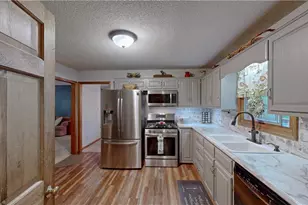 859 Lakeview Dr, Thomasville, NC 27360 - Photo 16