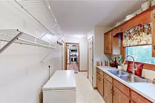 859 Lakeview Dr, Thomasville, NC 27360 - Photo 36