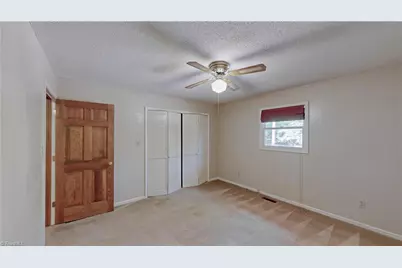 859 Lakeview Drive, Thomasville, NC 27360 - Photo 28