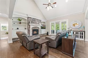 1053 Terrace Dr, Lexington, NC 27295 - Photo 6