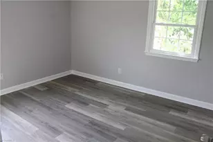 713 Cameron St, Burlington, NC 27215 - Photo 8