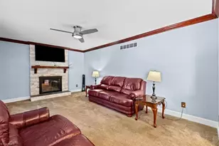 105 Peach Orchard Dr, Greensboro, NC 27455 - Photo 14