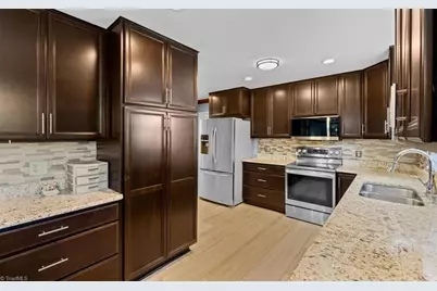 105 Peach Orchard Drive, Greensboro, NC 27455 - Photo 12