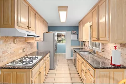 907 Branchwood Drive, Kernersville, NC 27284 - Photo 10