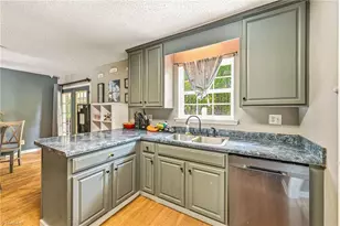 533 Tuckers Grove Rd, Statesville, NC 28625 - Photo 2