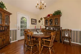 124 Hunter Cir, Wilkesboro, NC 28697 - Photo 16
