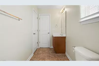 4293 Youngstown Drive, Greensboro, NC 27405 - Photo 18