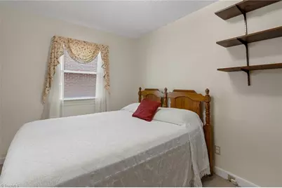 2506 Aster Drive, Greensboro, NC 27401 - Photo 14