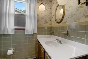 2506 Aster Dr, Greensboro, NC 27401 - Photo 34